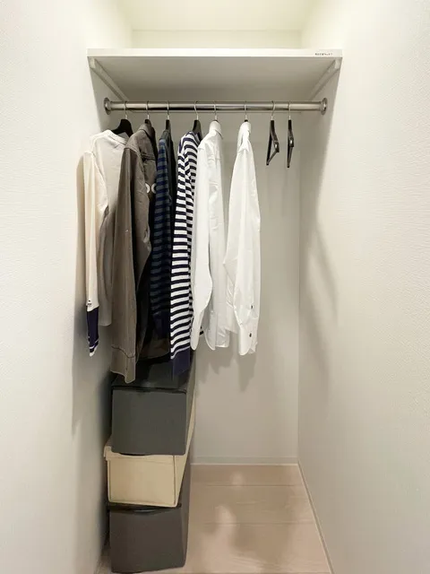 ZX Minami-Otsuka Ⅱ - Interior - ["Clothes hanger", "Closet", "Shelving"]