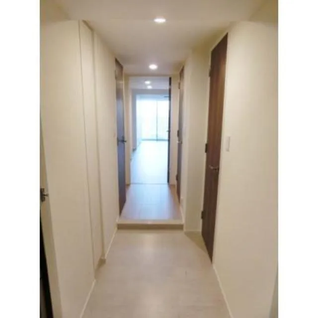 Park Axis Toyosu Canal - Interior - ["Building", "Door", "Fixture"]