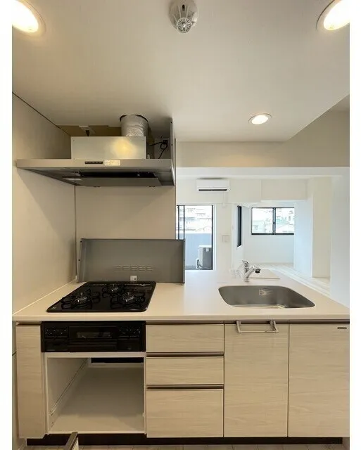 Comforia Liv Hirai MUTIO - Interior - ["Kitchen", "Countertop", "Sink"]