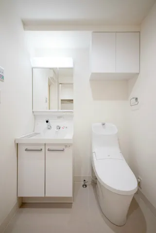 Dear Court Hatagaya - Interior - ["Plumbing fixture", "Flooring", "Floor"]