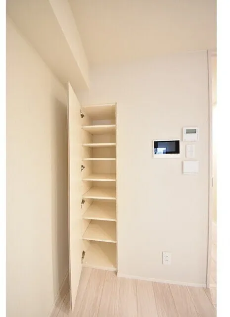 343 Residence Nishiazabu (Open Residence) - Interior - ["Wood", "Flooring", "Floor"]