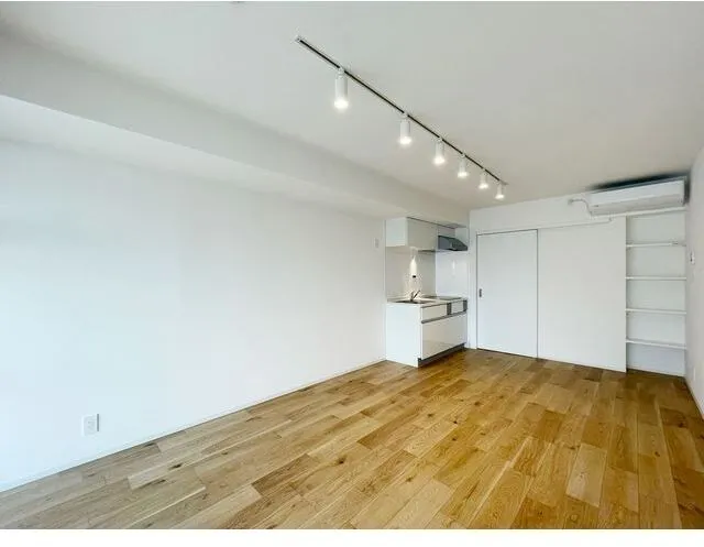 Grand Paseo Yoyogi Uehara - Interior - ["Flooring", "Ceiling", "Floor"]