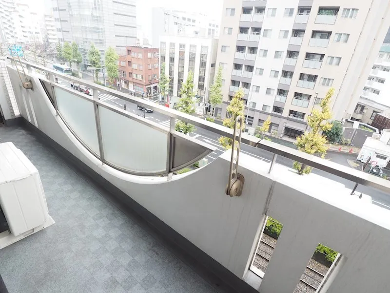 Residia Mejiro - Interior - ["Handrail", "Property", "Bridge"]