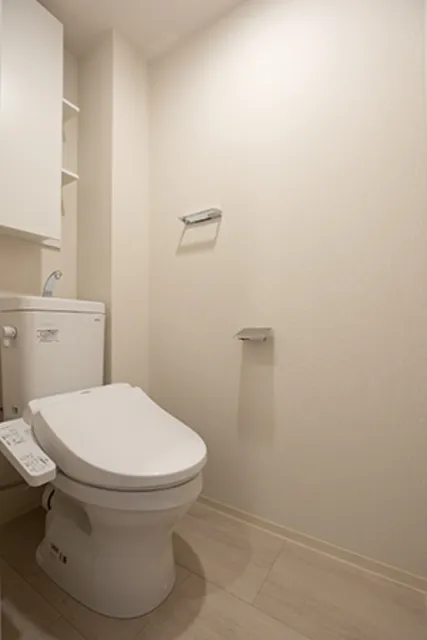Abity Grande Kinuta - Interior - ["Toilet seat", "Toilet", "Bathroom"]