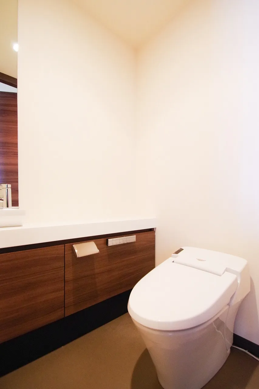 La Tour Shinjuku Grand - Interior - ["Toilet seat", "Toilet", "Bathroom"]