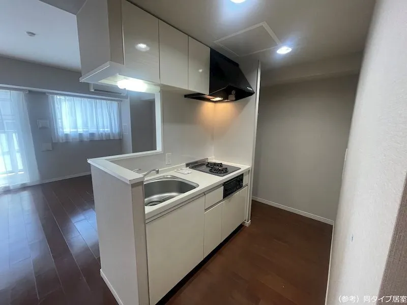Esty Maison Koenji - Interior - ["Floor", "Flooring", "Apartment"]