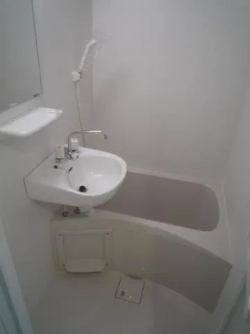 Barmy Place Oji II - Interior - ["Plumbing fixture", "Bathroom", "Plumbing"]