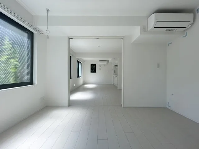 El Faro Ikejiri - Interior - ["Fixture", "Building", "Lighting"]