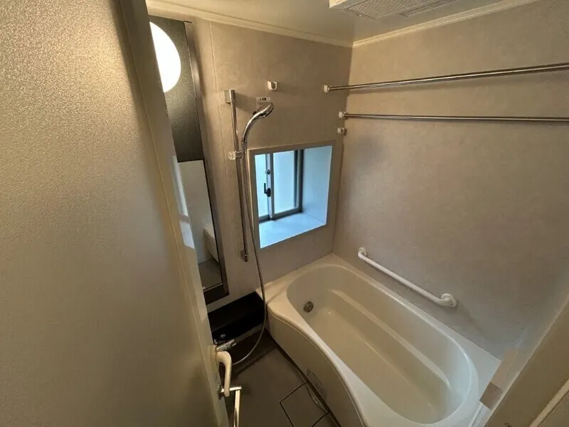 Central Crib Roppongi II - Interior - ["Plumbing fixture", "Floor", "Flooring"]
