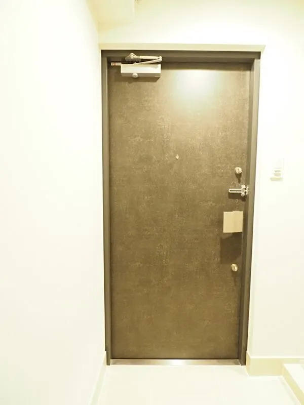 Due Nippori - Interior - ["Wood", "Door", "Door handle"]