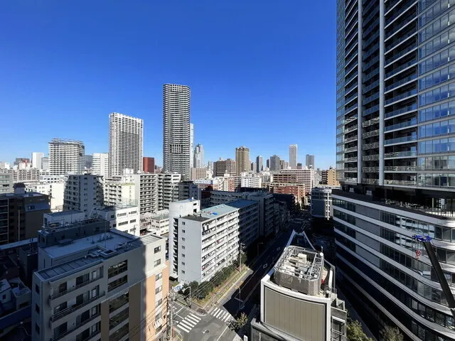 Park Tower Kachidoki South Building - Interior - ["Skyscraper", "Daytime", "Building"]