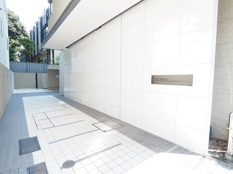 Residia Bunkyo Hongo 4 - Exterior - ["Building", "Road surface", "Window"]