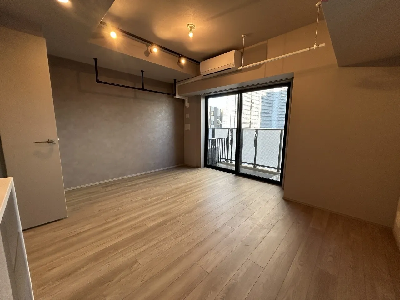 Blanciesta Asakusa Kuramae - Interior - ["Flooring", "Floor", "Wood flooring"]