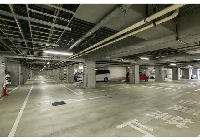 Shinonome Canal Court CODAN Building No.19 - Exterior - ["Floor", "Public space", "Ceiling"]