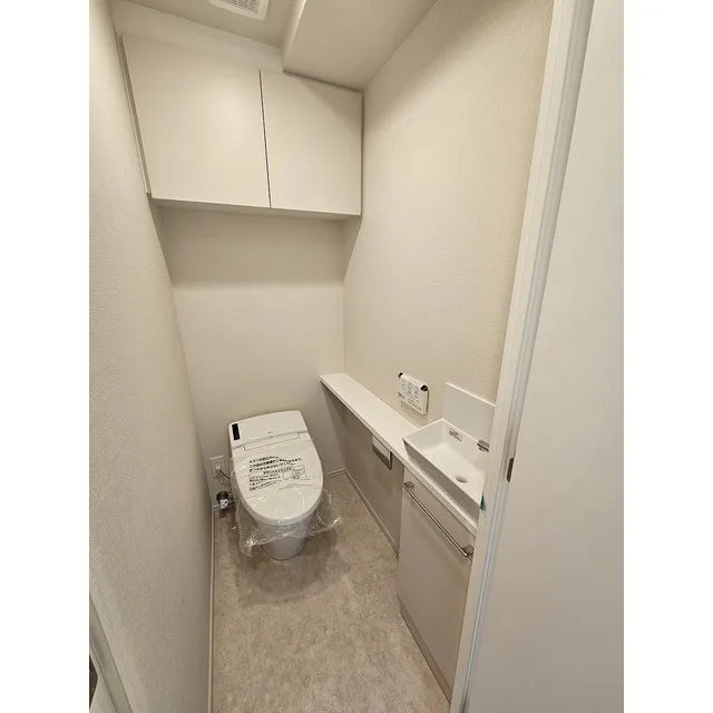 Orchid Residence Shibuya Tomigaya - Interior - ["Bathroom sink", "Tap", "Plumbing fixture"]