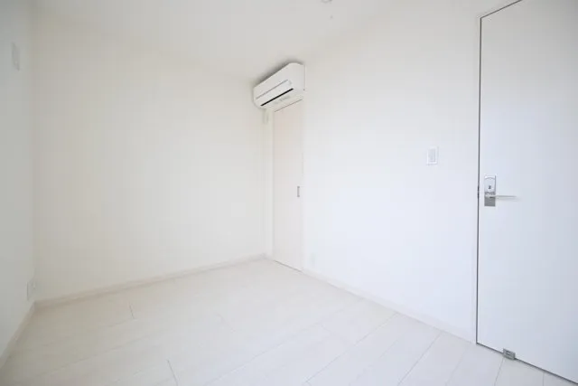 Prague Terrace, In Front Of The University Of Tokyo - Interior - ["Flooring", "Floor", "White"]