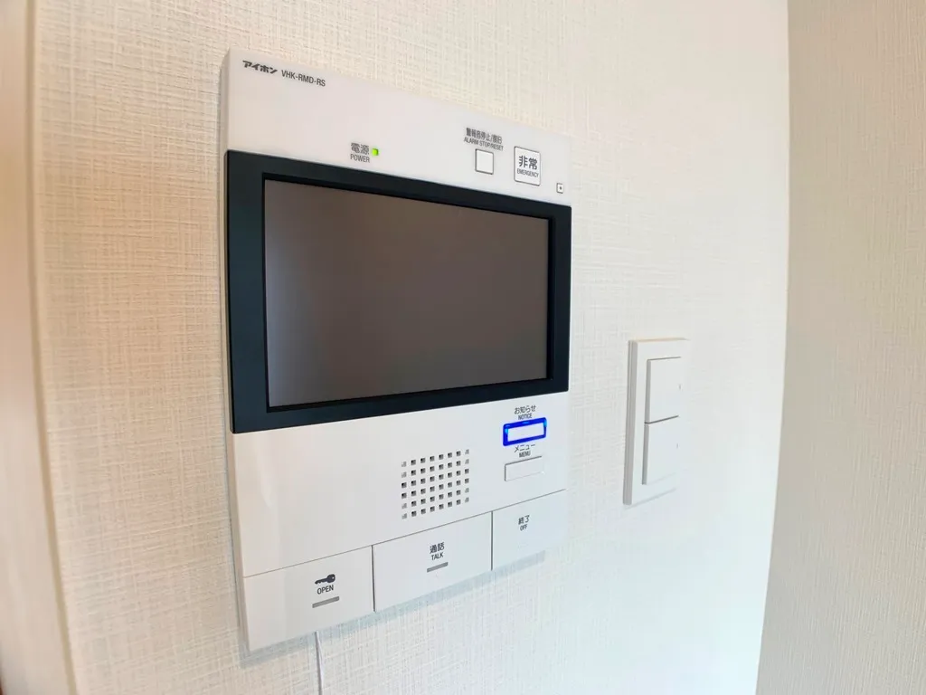 Urban Core Tsukishima - Interior - ["Electronic device", "Technology", "Display device"]