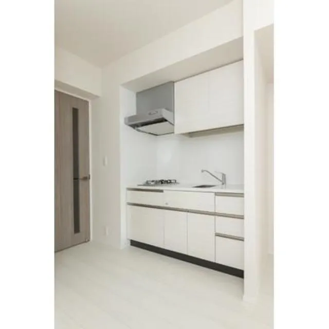 Park Axis Akasakamitsuke - Interior - ["Tap", "Cabinetry", "Countertop"]