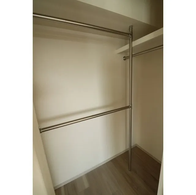 Comforia Shin-Nakano - Interior - ["Rectangle", "Wood", "Automotive exterior"]