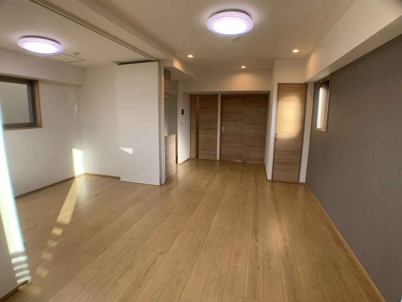 LiveFlat Kinshicho - Interior - ["Fixture", "Wood", "Floor"]