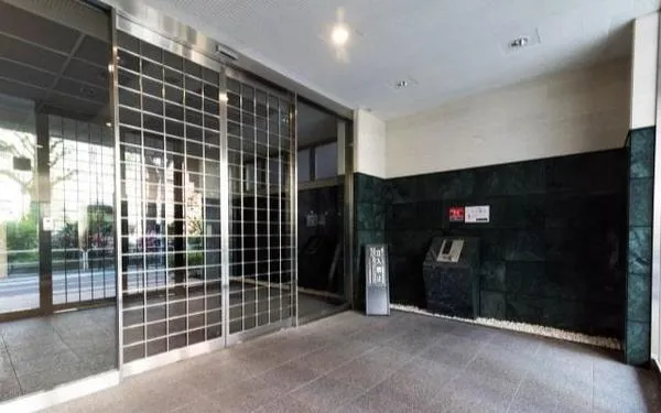 Palace Studio Shinjuku Gyoen - Other - ["Apartment", "Concrete", "Daylighting"]