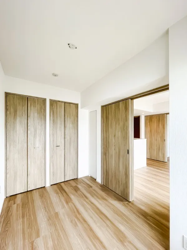 Prince Due Kamiya - Interior - ["Flooring", "Wood flooring", "Floor"]