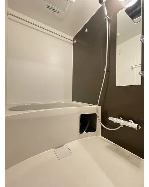 Well Square Yawata-Yama - Interior - ["Plumbing fixture", "Flooring", "Floor"]