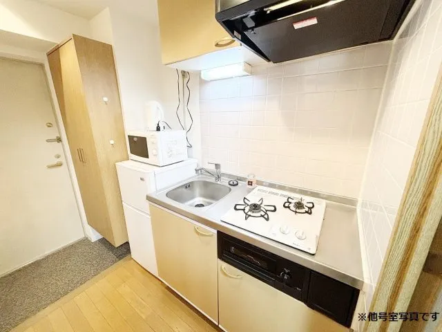 Escort Todai-Mae - Interior - ["Apartment", "Cabinetry", "Tap"]