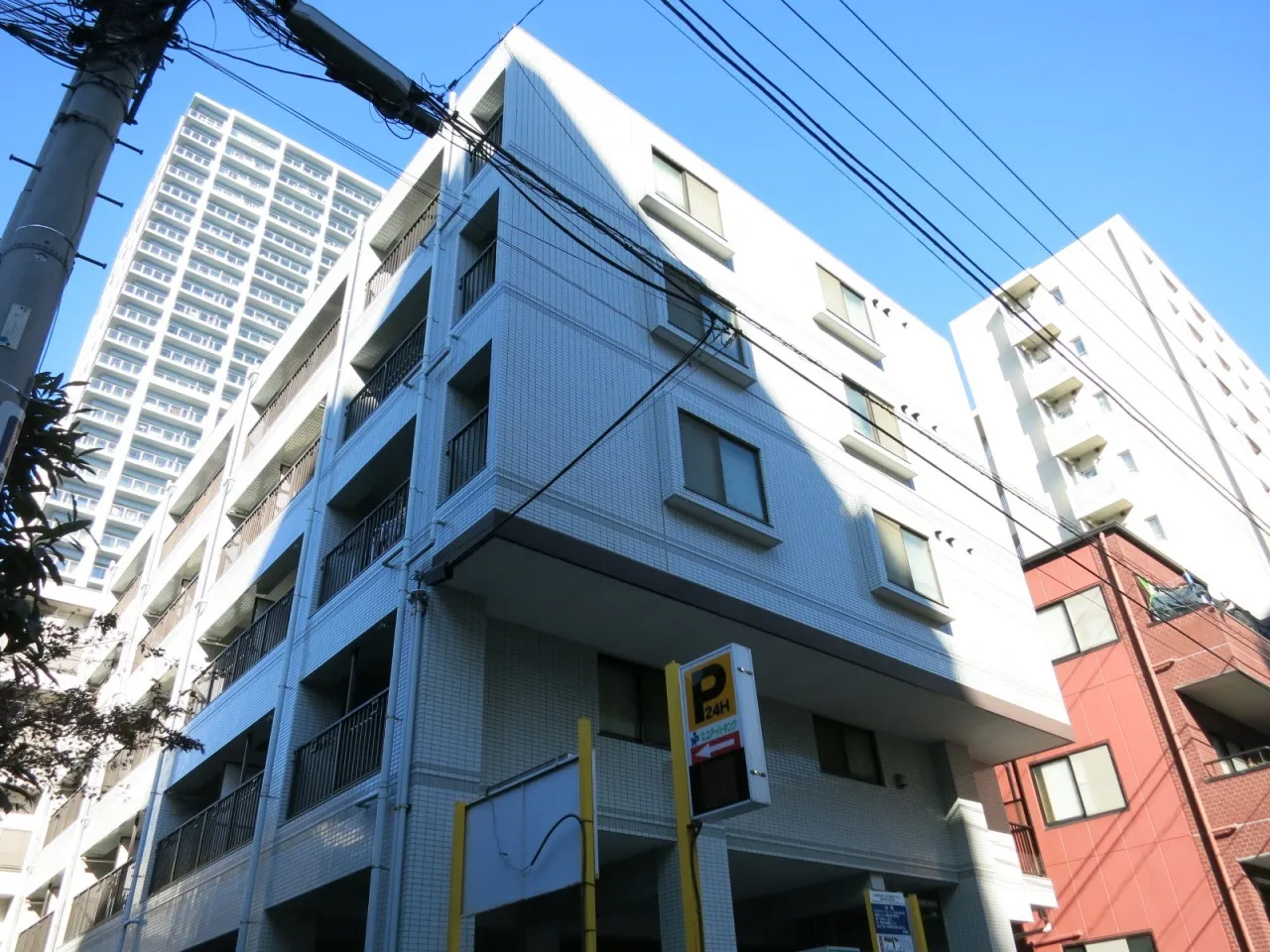 Fiore Tsukishima - Exterior - ["Sky", "Building", "Daytime"]