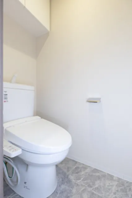 SG Court Otsuka Station - Interior - ["Toilet seat", "Toilet", "Plumbing fixture"]