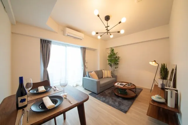 Proud Flat Tsukishima Avenue - Design - ["Furniture", "Property", "Table"]