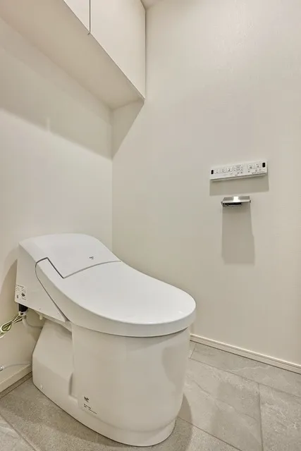 The Park Habio Kagurazaka Residence South - Interior - ["Flooring", "Interior design", "Plumbing fixture"]