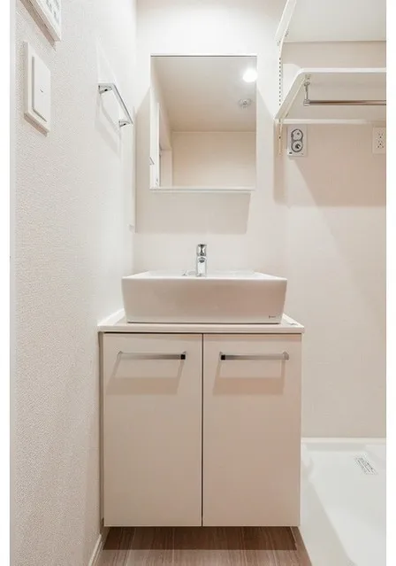 Well Square Hatagaya - Interior - ["Plumbing fixture", "Sink", "Bathroom Sink"]