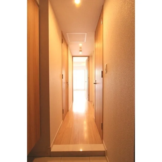 Comforia Mita East - Interior - ["Building", "Door", "Amber"]