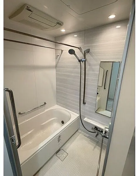 HARUMI FLAG SUN VILLAGE C Building - Interior - ["Plumbing fixture", "Bathroom", "Flooring"]
