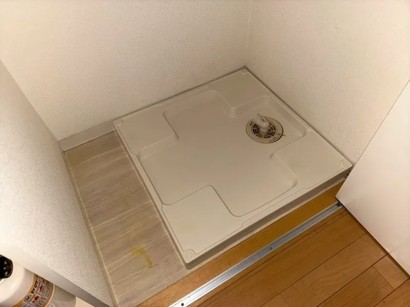 Excellia Nihonbashi Hakozaki - Interior - ["Wood", "Flooring", "Floor"]