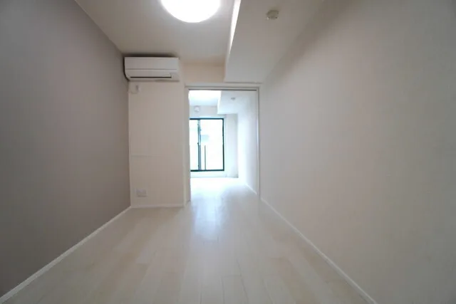 CREATIF Bunkyo Sendagi - Interior - ["Flooring", "Floor", "Ceiling"]