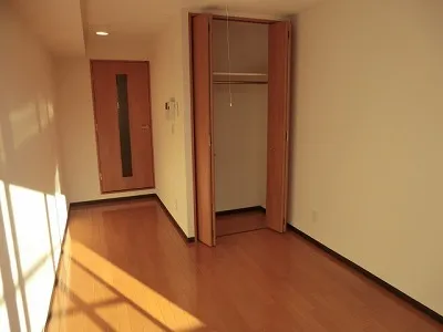 Belaire Meguro - Interior - ["Building", "Fixture", "Door"]