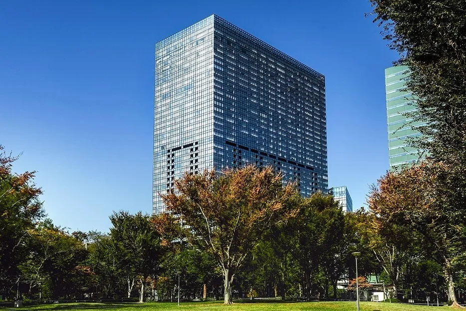 Central Park Tower La Tour Shinjuku - Exterior - ["Building", "Plant", "Sky"]