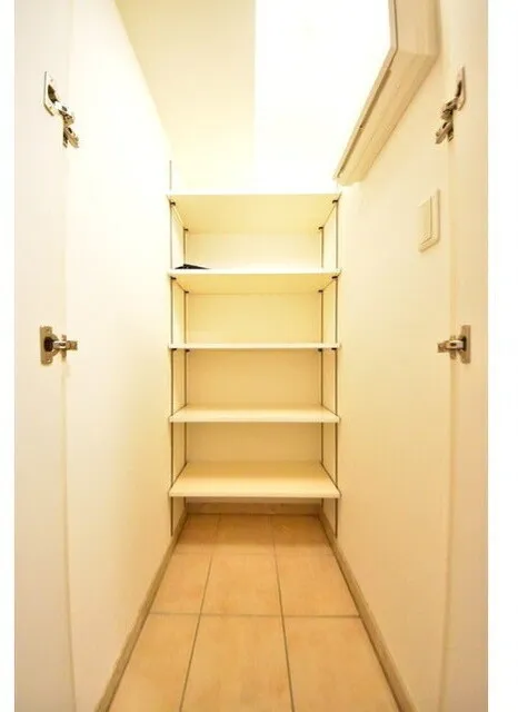 Primal Koishikawa - Interior - ["Flooring", "Floor", "Ceiling"]