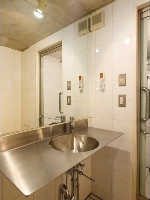Elstanza Daikanyama - Interior - ["Tap", "Sink", "Kitchen sink"]