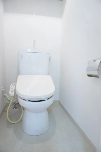 KDX Residence Nishi Shinjuku - Interior - ["Toilet seat", "Toilet", "Bathroom"]
