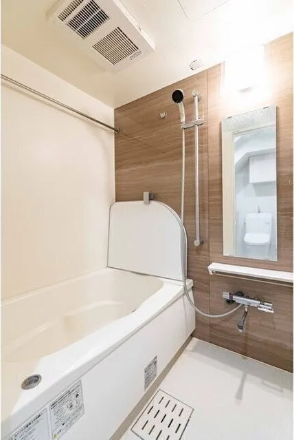 LUMIEC HONCHO WEST - Interior - ["Plumbing fixture", "Flooring", "Interior design"]