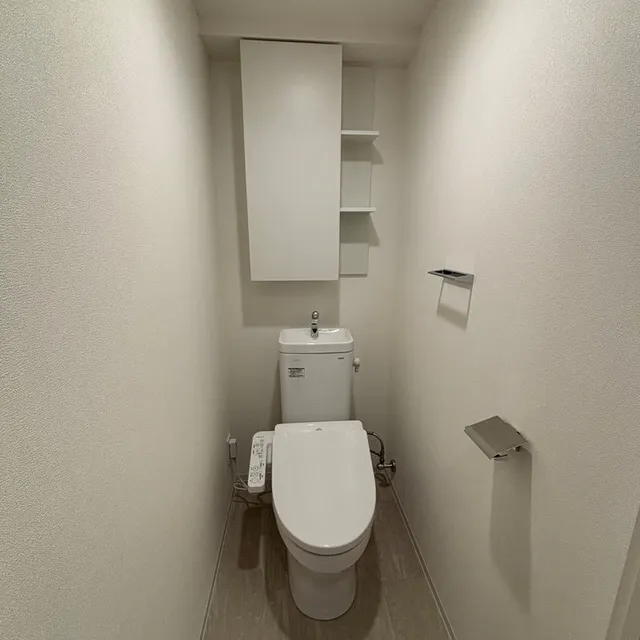 Park Axis Shinagawa Tennozu Isle - Interior - ["Toilet seat", "Plumbing fixture", "Toilet"]