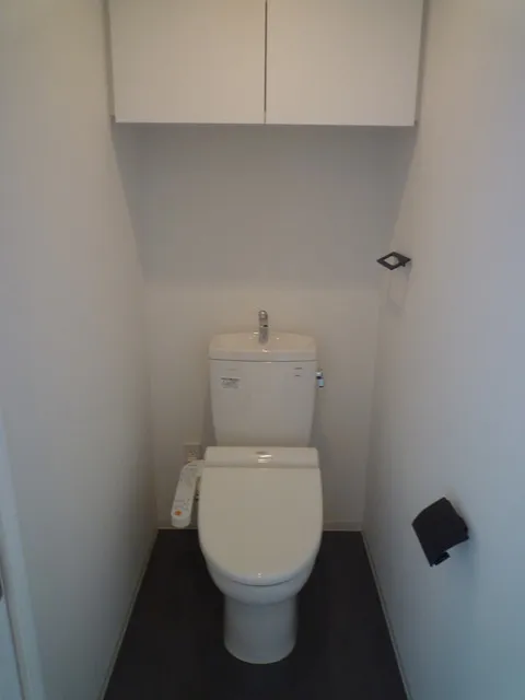 Park Habio Shibuya Honmachi Residence - Interior - ["Toilet seat", "Toilet", "Purple"]