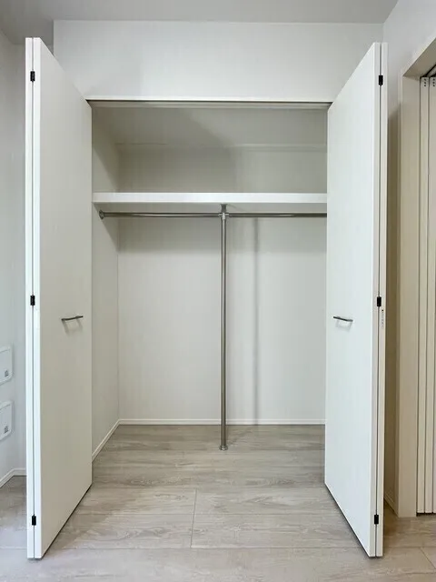Daffitto Kinshicho - Interior - ["Wood", "Flooring", "Floor"]