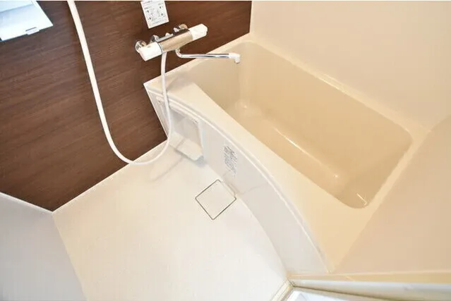 Vista Kitashinagawa - Interior - ["Rectangle", "Plumbing fixture", "Tap"]