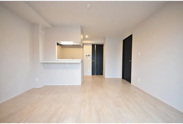 Memora Ikebukuro - Interior - ["Flooring", "Floor", "Ceiling"]