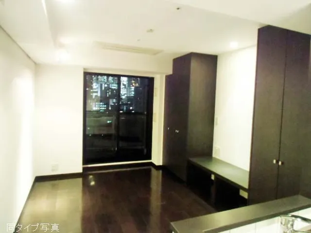 Comforia Kitasando - Interior - ["Building", "Fixture", "Wood"]