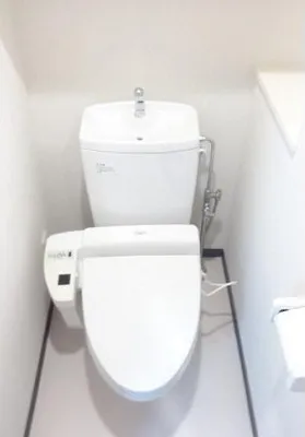 Stage Grande Minami-Azabu - Interior - ["Toilet seat", "Plumbing fixture", "Toilet"]